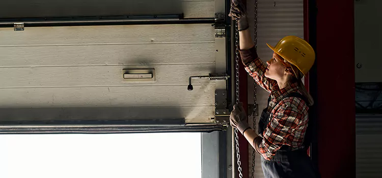 Addressing Common Garage Door Stoppage Issues in Franklin Park, IL